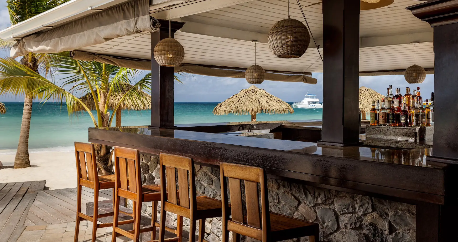 Sandals_Negril_Piano_Bar_1287de3893