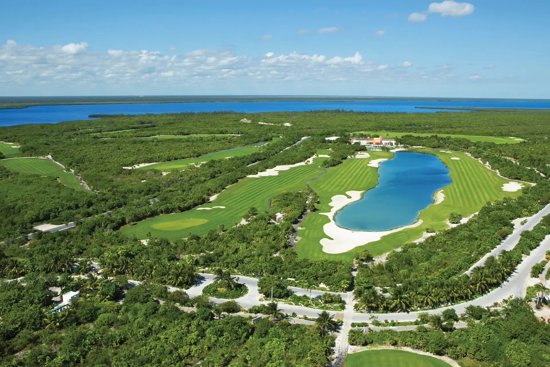 SECPM-EXT-PlayMujeresGolfClub-Aerial-1A-CB
