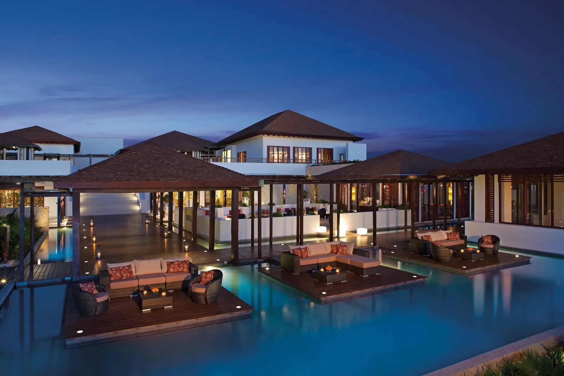 SECPM-EXT-Restaurants-PanoramicView-3-CB
