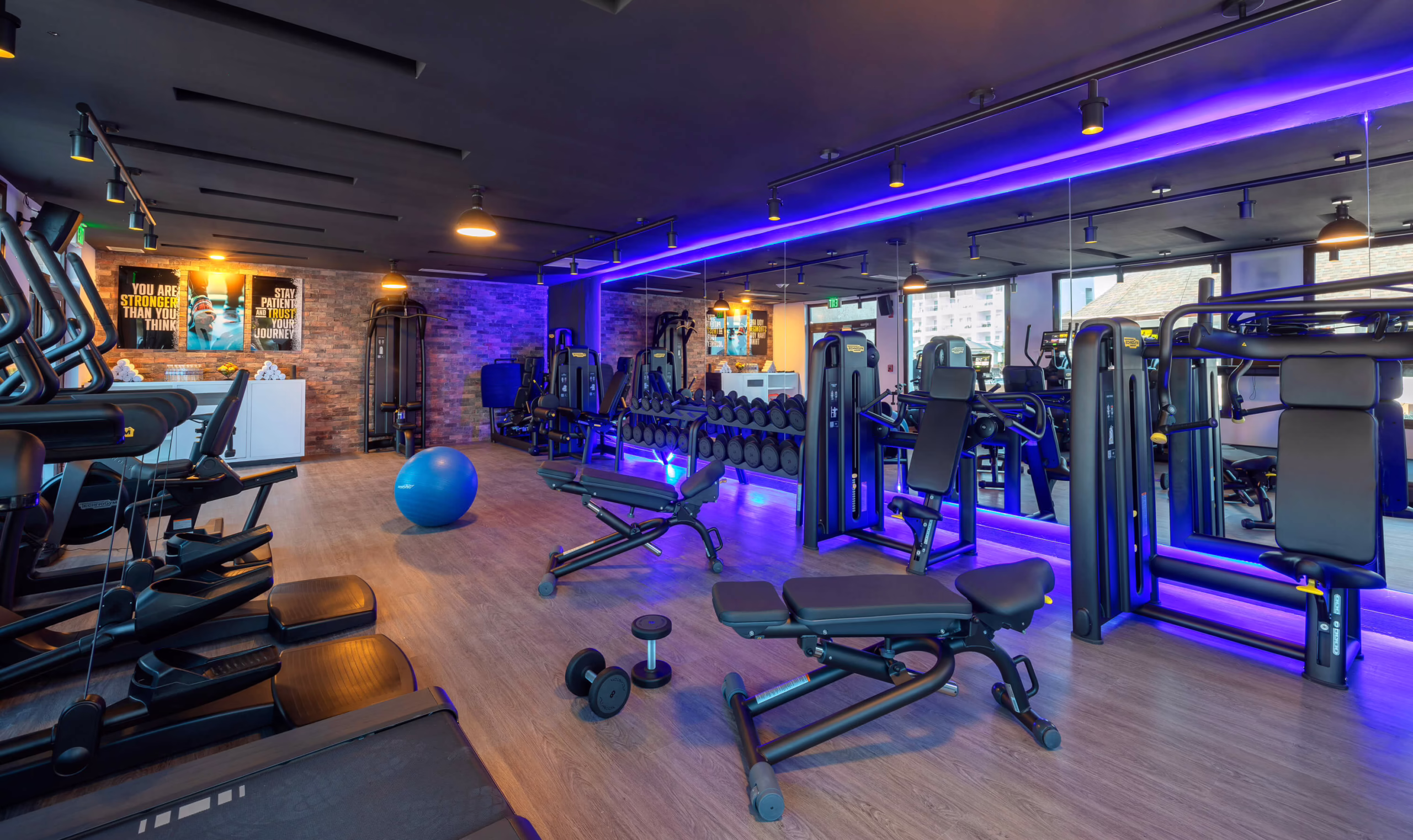 royalton-fit--3-65809f17c9156-optimized