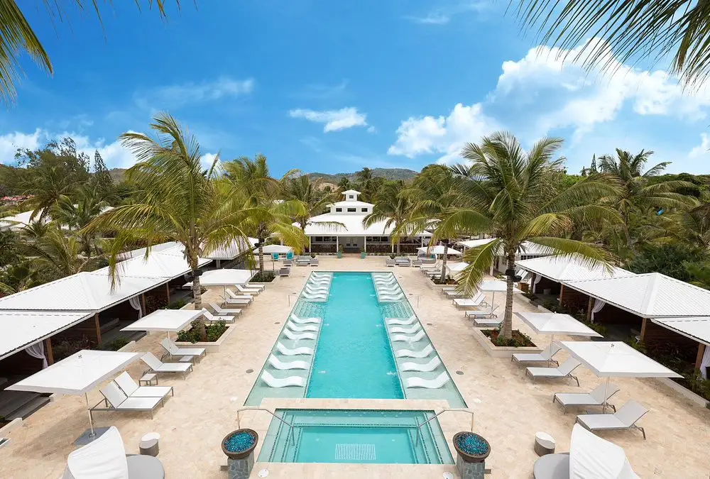 serenity-main-pool-area (1)