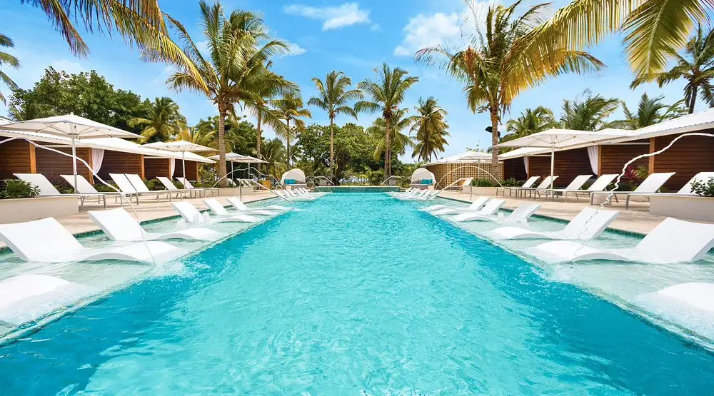 serenity-main-pool-area