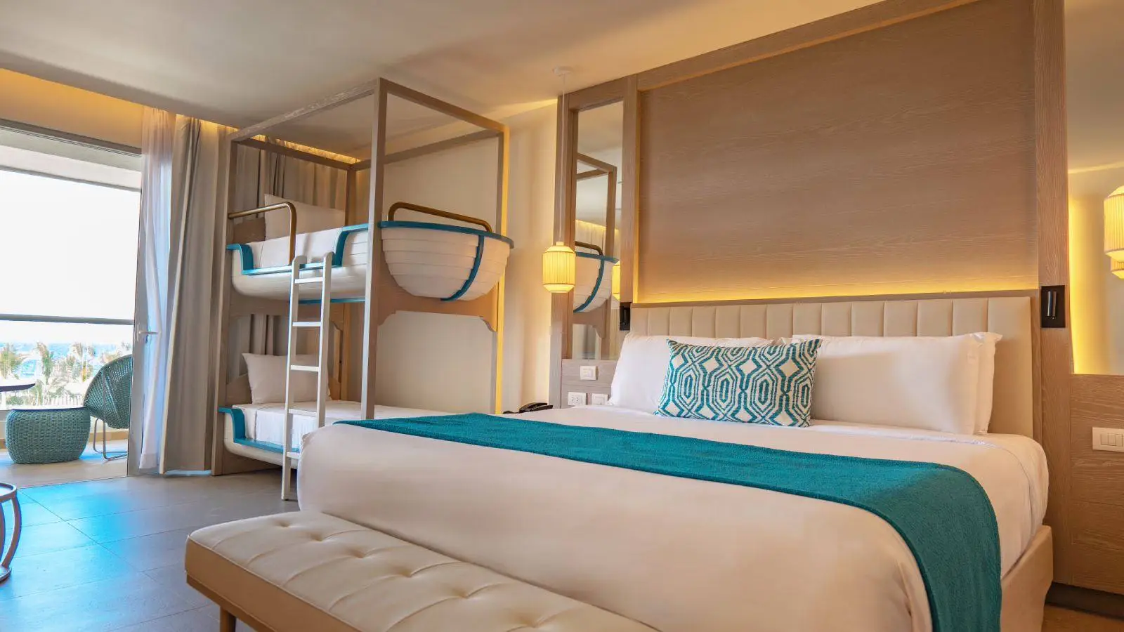 0.a-Princess-Grand-Jamaica-Princess-Family-Junior-Suite-with-BunkBeds_edit