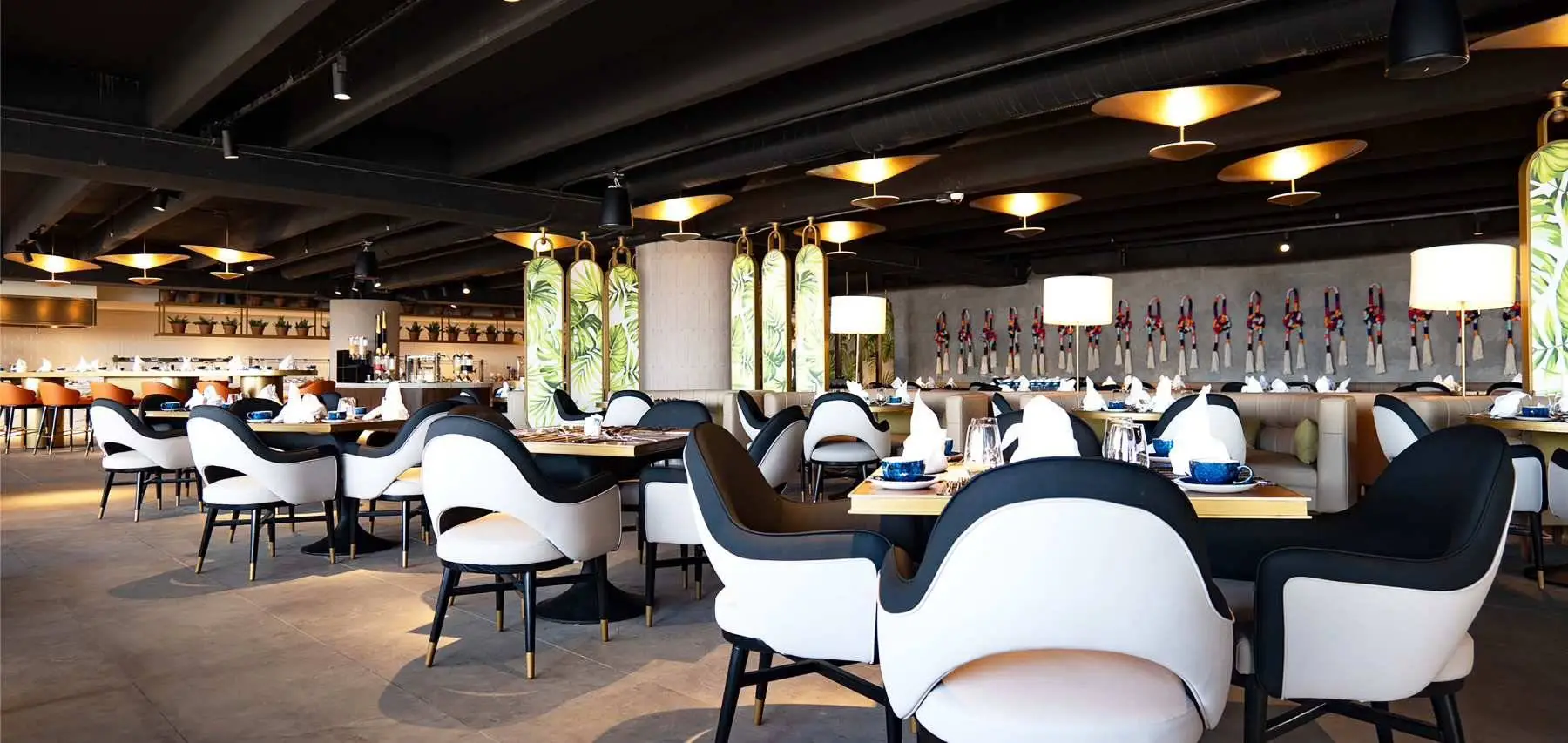012.-PGJ_Platinum-Club-Restaurant