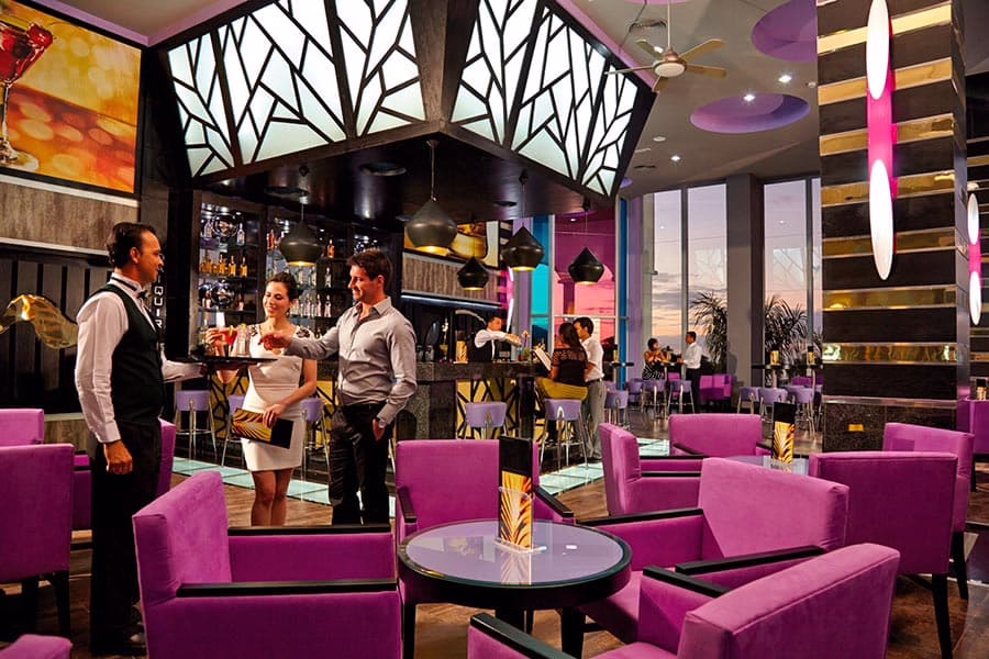 lobbybar-riu-palace-costa-rica