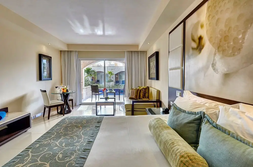 luxury-room-swim-out (1)
