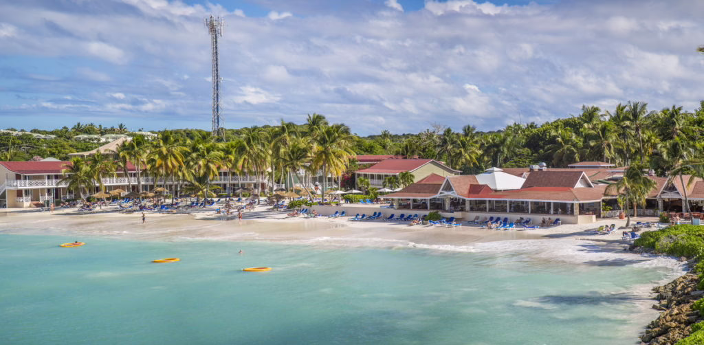 pineapple_beach_club_antigua_beach_04-1024x502