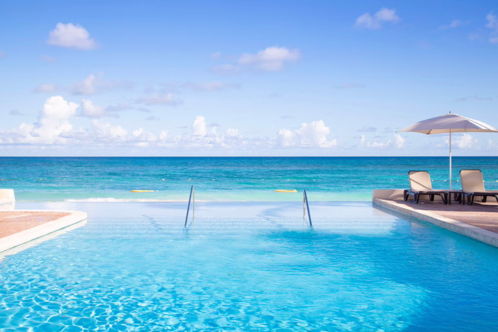 pineapple_beach_club_antigua_infinity_pool_01-1024x682