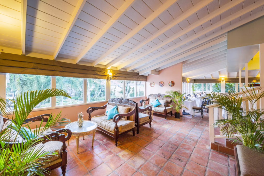 pineapple_beach_club_antigua_pineapple_grill_02-1024x682