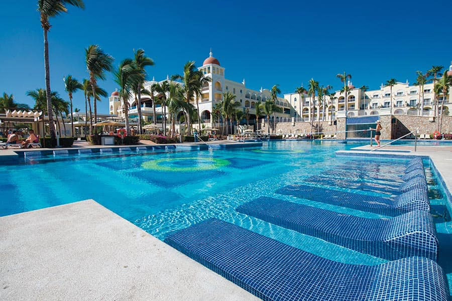 pool-riu-palace-cabo-san-lucas-2