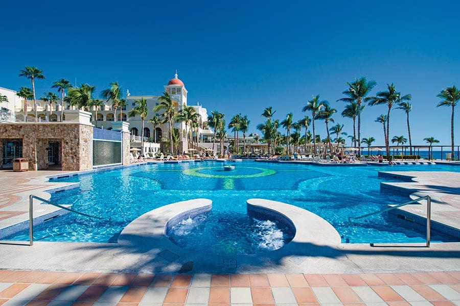 pool-riu-palace-cabo-san-lucas