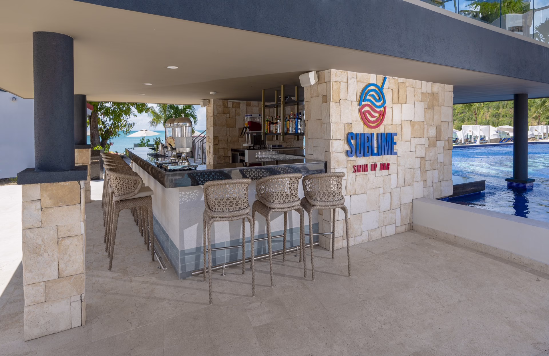 sublime-pool-bar--2-resized-6654c8bc9e731