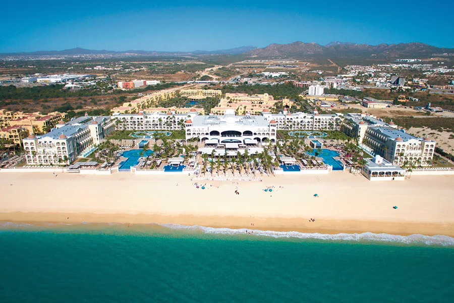 vista-aerea-hotel-riu-palace-cabo-san-lucas