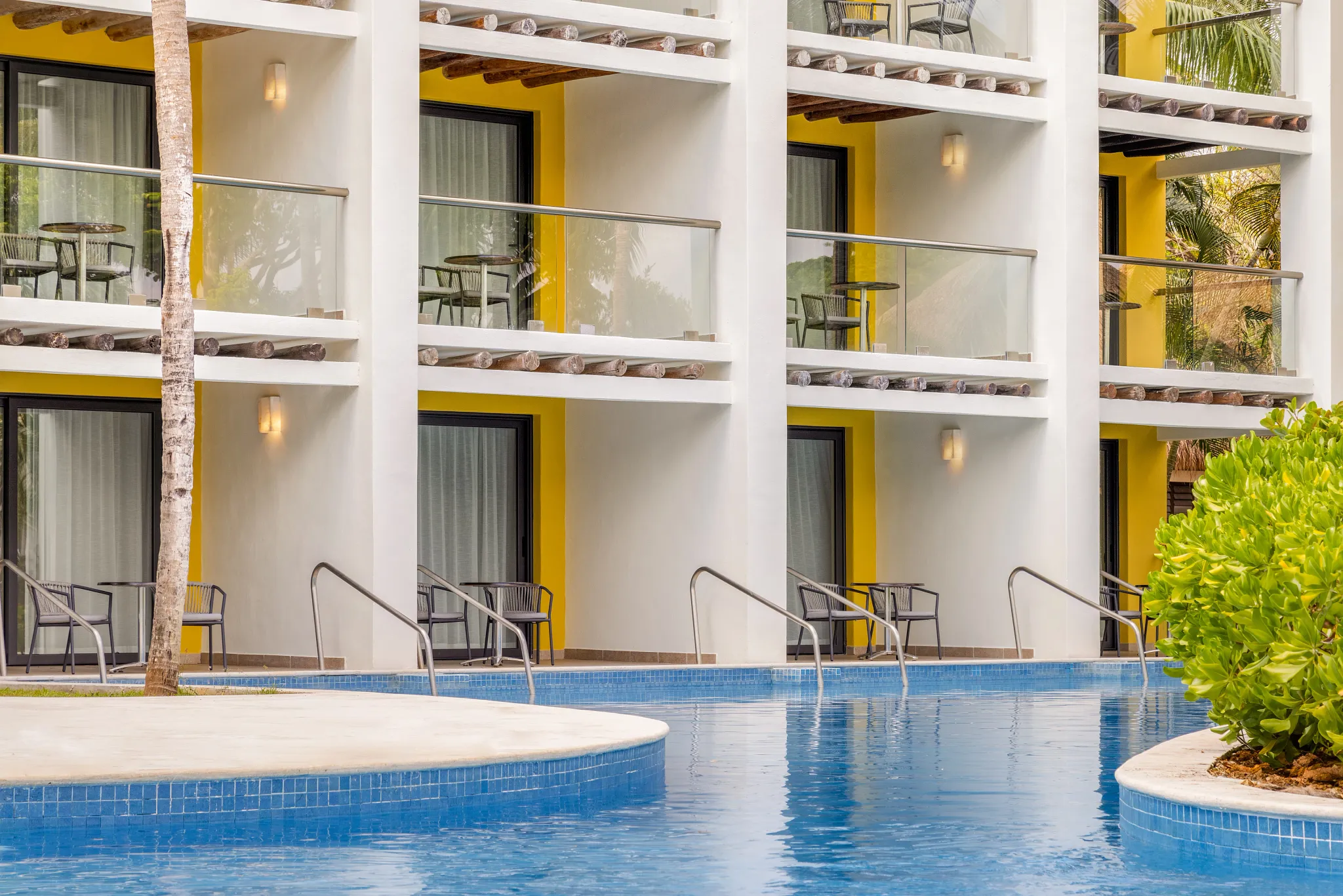 SEACZ-EXT-Pool-Section-SwimUp-Pools-CP
