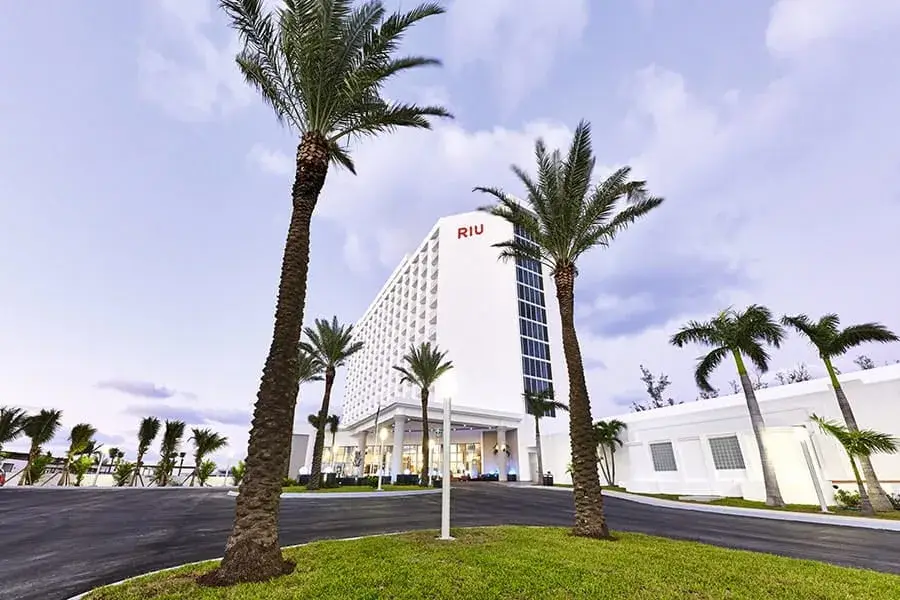 usp-riu-paradise-island