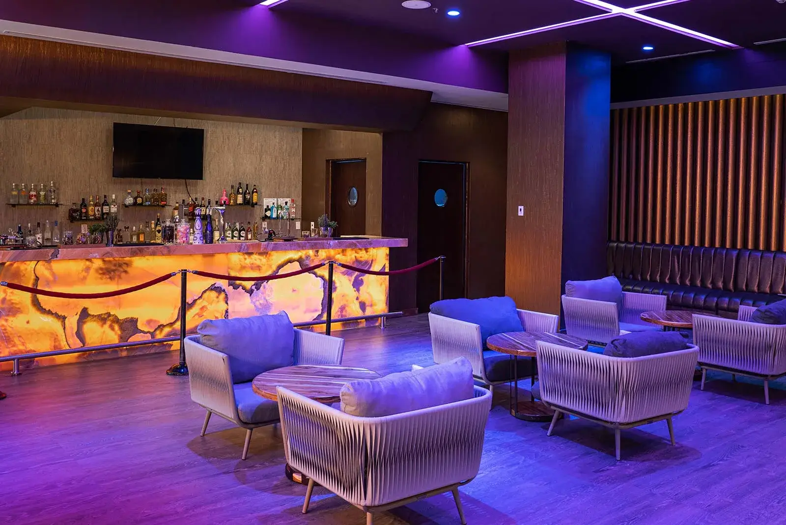 moonlight-bar-lounge