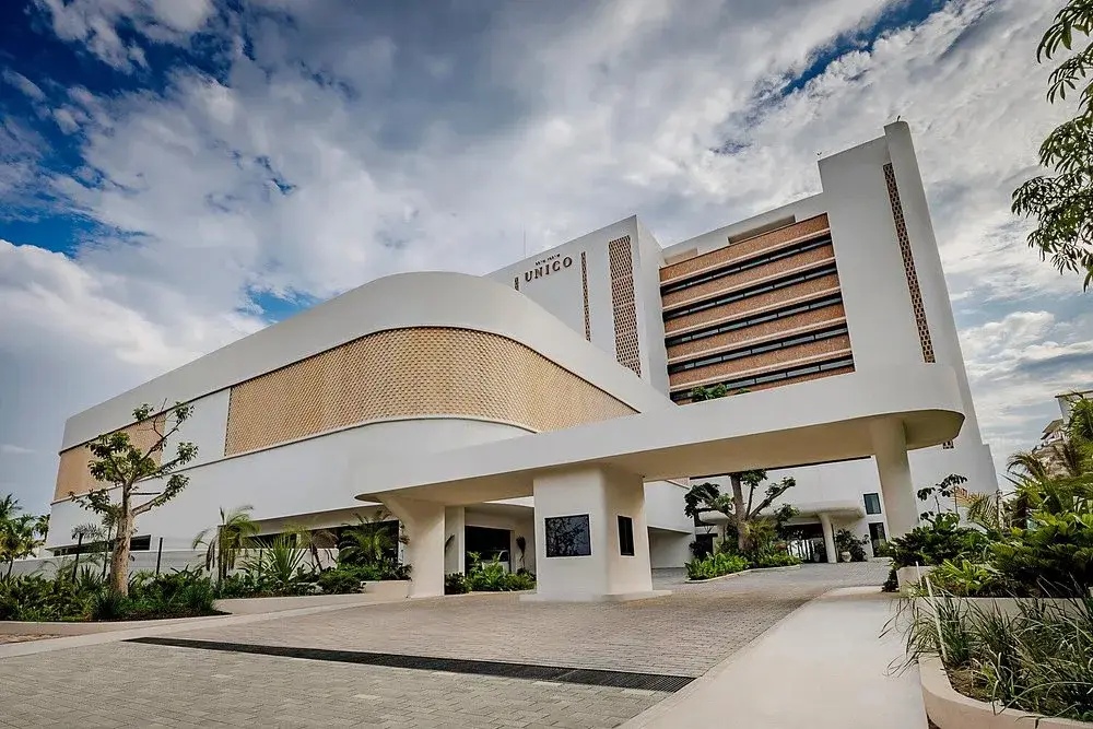 unico-200-1050-hotel