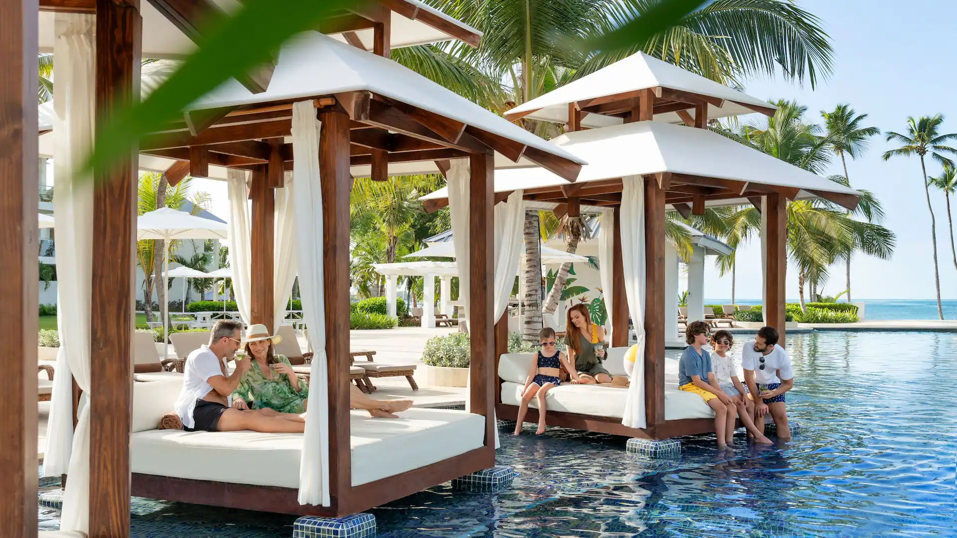 DRELR-P0008-Family-Main-Pool-Cabanas.16x9
