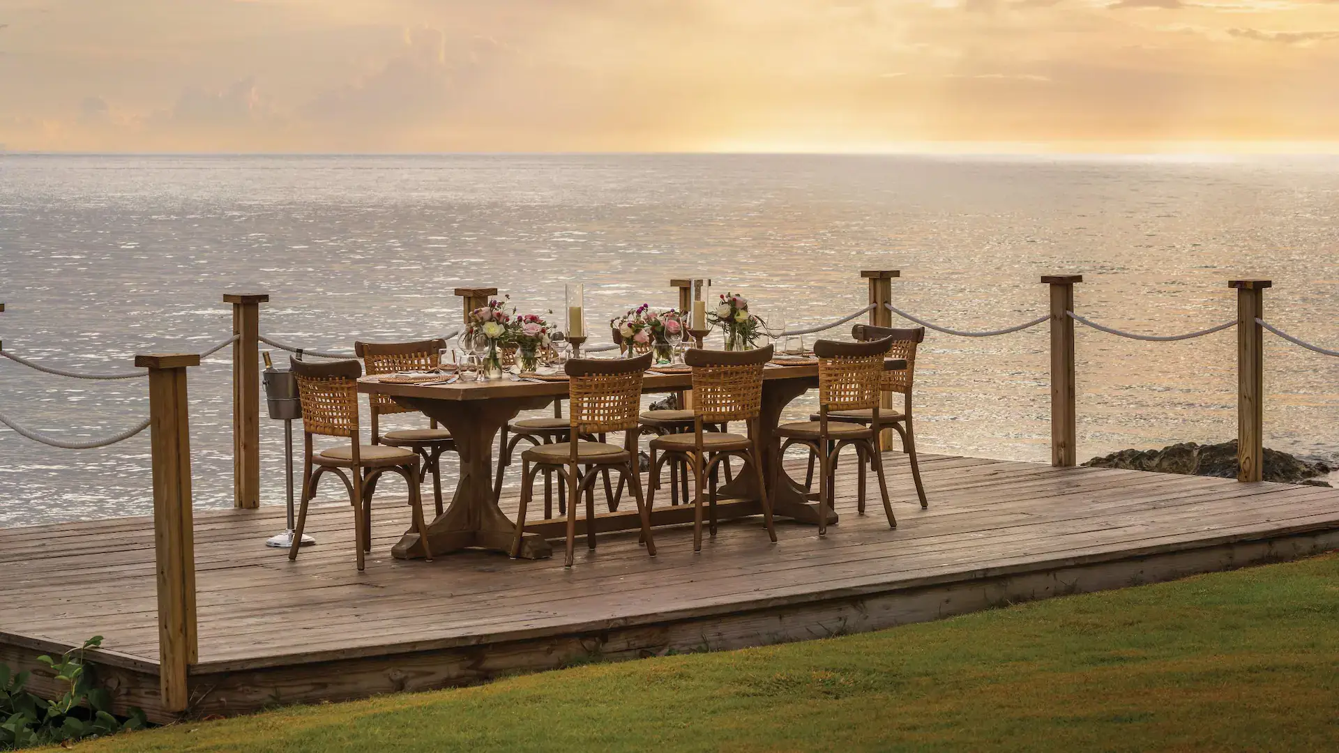 DRELR-P0024-Seaside-Deck.16x9