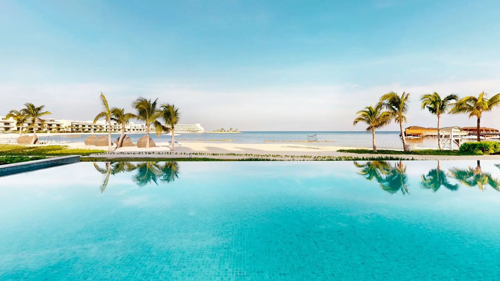 new-gallery-pool-beach-3