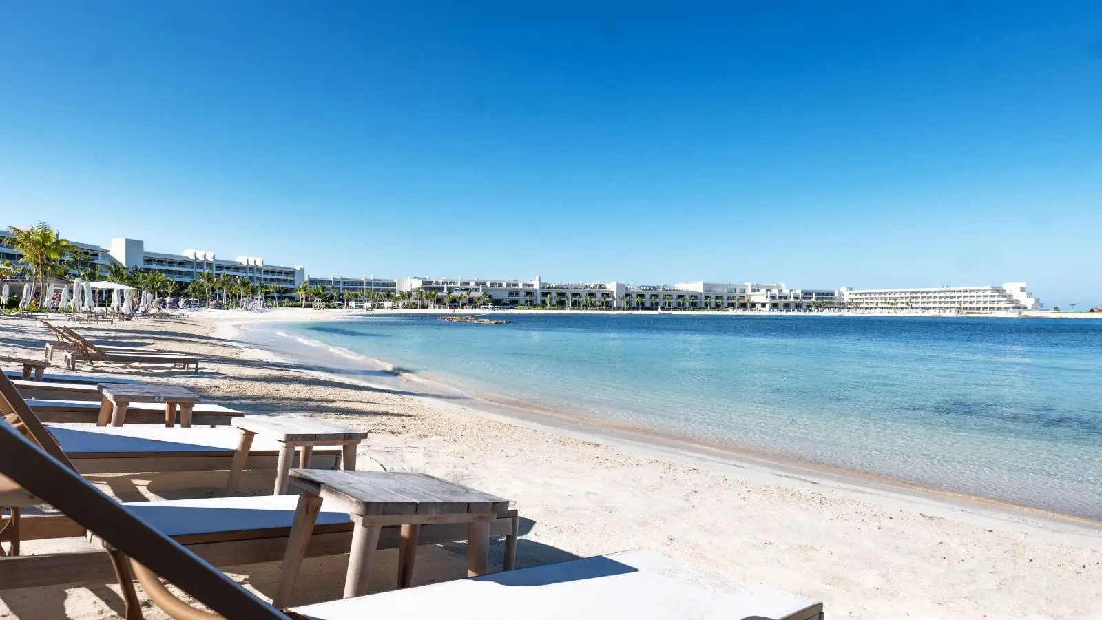 new-gallery-pool-beach-6