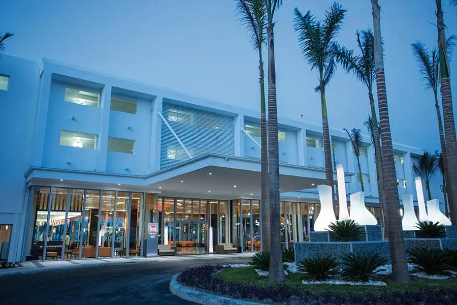 entrance-riu-palace-jamaica