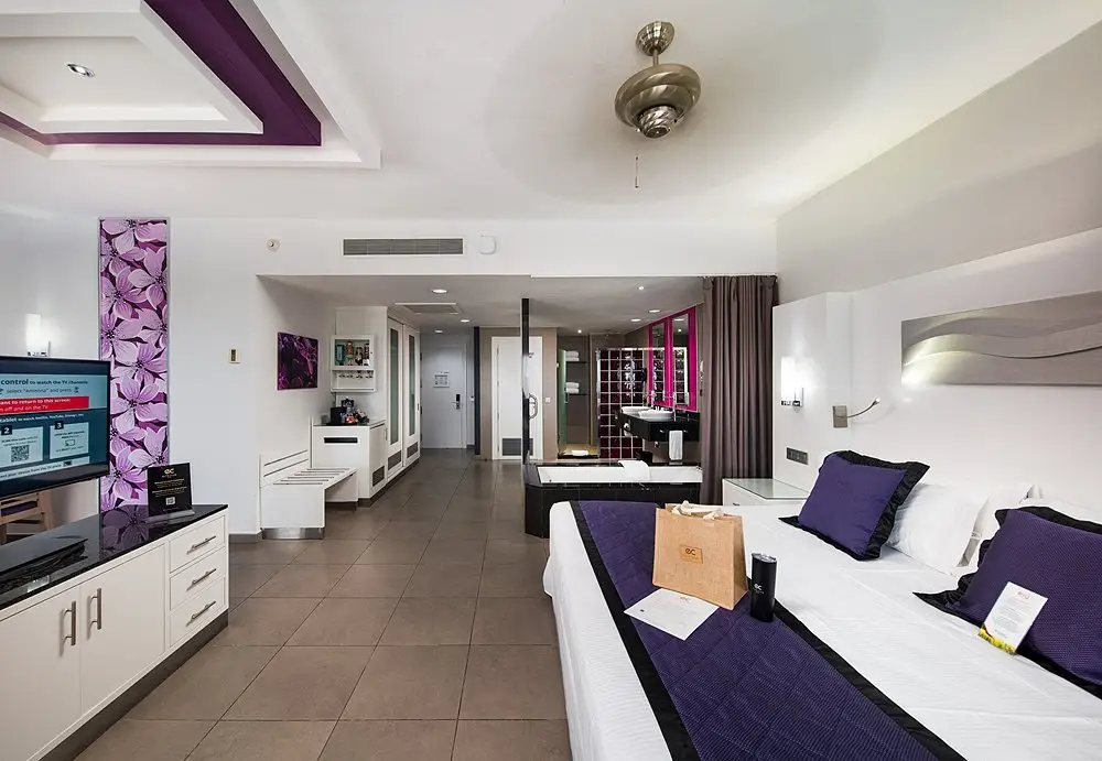 suite-jacuzzi-ocean-front