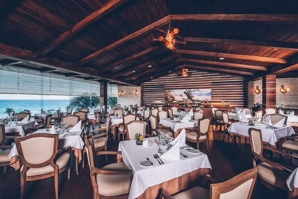 la-parrilla-steak-house