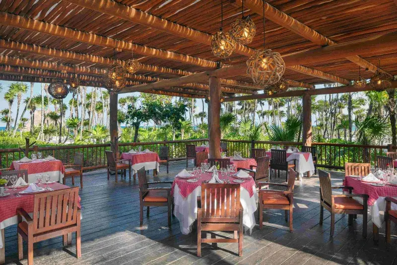 valentinimperialrivieramaya-2824-f6570c94abfa276cd69b6525748cc734