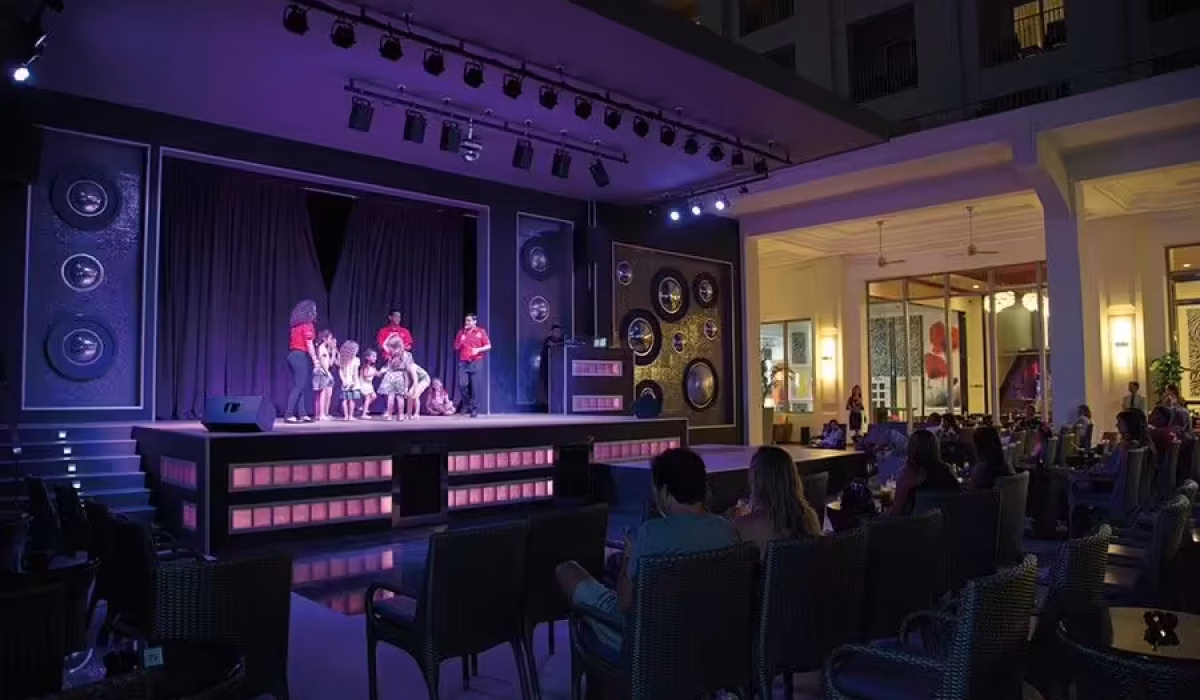 bar-plaza-riu-palace-aruba_tcm55-228478